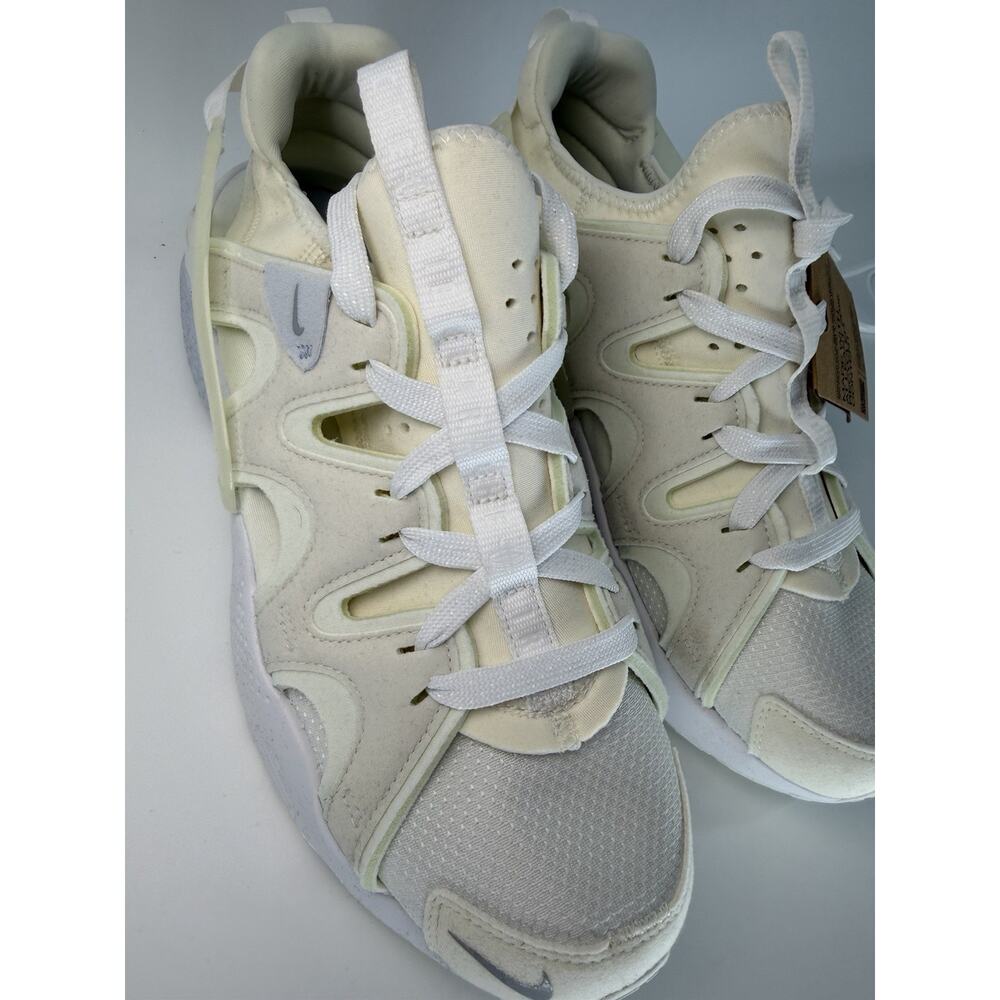 NEW NIKE AIR HUARACHE CRAFT Summit White Sneakers DQ8031 WMNS SZ 10/MEN'S SZ 8.5 - Picture 3 of 12